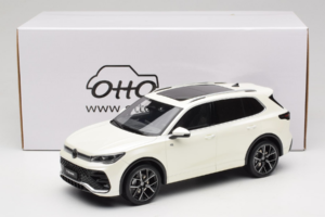 Volkswagen Tiguan R-Line Oryx White Pearl Otto 1:18 OT1219 Gyanta – 6. kép a 6-ből