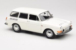 Volkswagen Type 3 1600 L Variant Rendőrség Minichamps 1:18 100051091 Fém – 6. kép a 8-ből