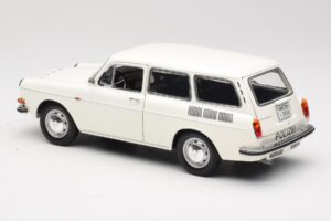 Volkswagen Type 3 1600 L Variant Rendőrség Minichamps 1:18 100051091 Fém – 7. kép a 8-ből