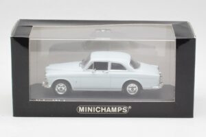 Volvo 121 Amazon Élénk Kék Minichamps 1:43 430171007 Fém – 4. kép a 4-ből