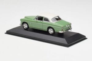 Volvo 121 Amazon Világoszöld & Fehér Minichamps 1:43 430171005 Fém – 3. kép a 4-ből