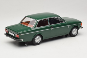 Volvo 142 Zöld MCG 1:18 MCG18005 Fém – 2. kép a 6-ből