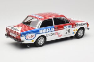Volvo 142 #29 M. Alen / I. Kivimaki Rally 1000 Lakes 1973 MCG 1:18 MCG18528R Fém – 2. kép a 6-ből