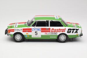 Volvo 142 #5 H. Mikkola / E. Rautanen Rally 1000 Lakes 1973 MCG 1:18 MCG18529R Fém – 3. kép a 6-ből