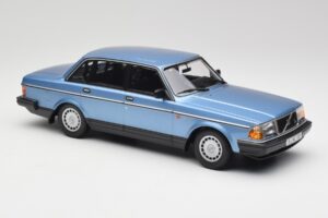 Volvo 240 GL Kék Metál Minichamps 1:18 155171404 Fém – 4. kép a 6-ből