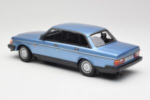 Volvo 240 GL Kék Metál Minichamps 1:18 155171404 Fém – 5. kép a 6-ből