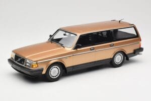 Volvo 240 GL Kombi Gold Metallic Minichamps 1:18 155171415 Fém