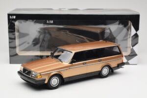 Volvo 240 GL Kombi Gold Metallic Minichamps 1:18 155171415 Fém – 6. kép a 6-ből