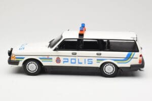 Volvo 240 GL Kombi Polis Sweden Minichamps 1:18 155171480 Fém – 3. kép a 6-ből
