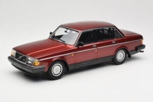 Volvo 240 GL Dark Red Metallic Minichamps 1:18 155171406 Fém