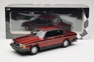 Volvo 240 GL Dark Red Metallic Minichamps 1:18 155171406 Fém – 6. kép a 6-ből