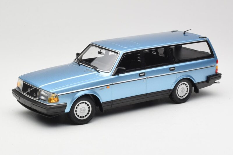 Volvo 240 GL Estate Blue Metallic Minichamps 1:18 155171414 Fém