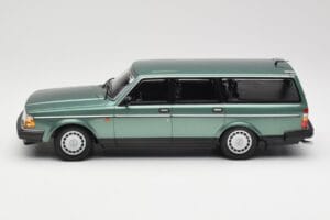 Volvo 240 GL Estate Green Metallic Minichamps 1:18 155171410 Fém – 3. kép a 6-ből
