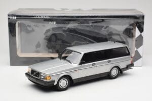 Volvo 240 GL Estate Ezüst Minichamps 1:18 155171416 Fém – 6. kép a 6-ből