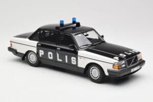 Volvo 240 GL Polis Sweden Fekete Minichamps 1:18 155171497 Fém – 4. kép a 6-ből