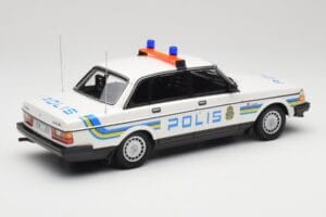 Volvo 240 GL Polis Sweden Minichamps 1:18 155171490 Fém – 2. kép a 6-ből