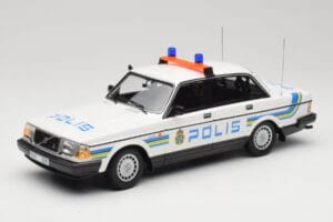 Volvo 240 GL Polis Sweden Minichamps 1:18 155171490 Fém