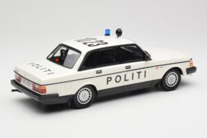 Volvo 240 GL Politi Denmark Minichamps 1:18 155171495 Fém – 2. kép a 6-ből