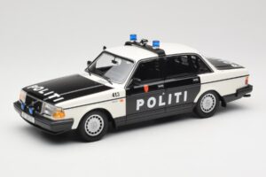 Volvo 240 GL Politi Norway Fekete Minichamps 1:18 155171496 Fém