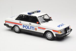 Volvo 240 GL Politi Norway Minichamps 1:18 155171491 Fém – 4. kép a 6-ből