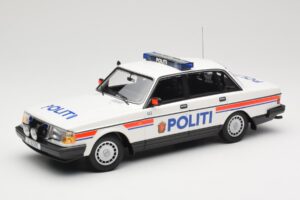 Volvo 240 GL Politi Norway Minichamps 1:18 155171491 Fém