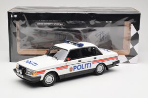 Volvo 240 GL Politi Norway Minichamps 1:18 155171491 Fém – 6. kép a 6-ből