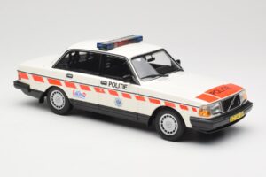 Volvo 240 GL Politie Netherlands Minichamps 1:18 155171498 Fém – 4. kép a 6-ből