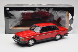 Volvo 240 GL Piros Minichamps 1:18 155171401 Fém – 6. kép a 6-ből
