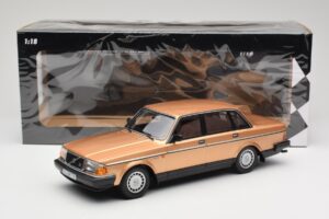 Volvo 240 GL Arany Minichamps 1:18 155171405 Fém – 6. kép a 6-ből
