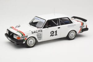Volvo 240 Turbo #21 P. Stureson DTM Winner Wunstorf 1985 AUTOart 1:18 88592 Fém