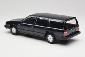 Volvo 740 GL Kombi Sötétzöld Metál Minichamps 1:18 155171771 Fém – 5. kép a 6-ből