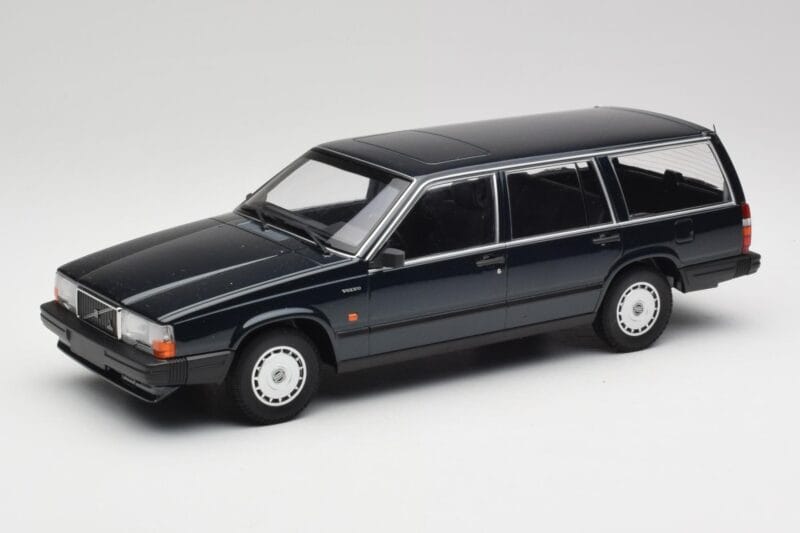 Volvo 740 GL Kombi Sötétzöld Metál Minichamps 1:18 155171771 Fém