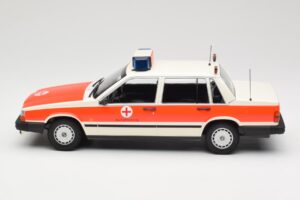 Volvo 740 GL DRK Aschaffenburg Minichamps 1:18 155171790 Fém – 3. kép a 6-ből