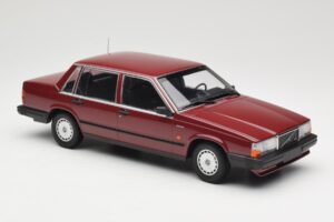 Volvo 740 GL Piros Minichamps 1:18 155171704 Fém – 4. kép a 6-ből