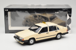 Volvo 740 GL Taxi Németország Minichamps 1:18 155171792 Fém – 6. kép a 6-ből