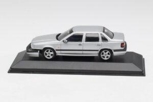 Volvo 850 Ezüst Minichamps 1:43 430171402 Fém