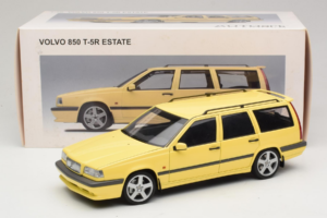 Volvo 850 T-5R Kombi Cream Yellow AUTOart 1:18 79506 Fém – 8. kép a 8-ből