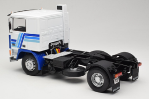 Volvo F12 Kék Fehér Road Kings 1:18 RK180033 Fém – 7. kép a 8-ből