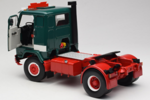 Volvo F88 Bilspedition Zöld Fehér MCG 1:18 MCG18139 Fém – 5. kép a 8-ből