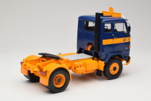 Volvo F88 Sötétkék Sárga MCG 1:18 MCG18140 Fém – 3. kép a 8-ből