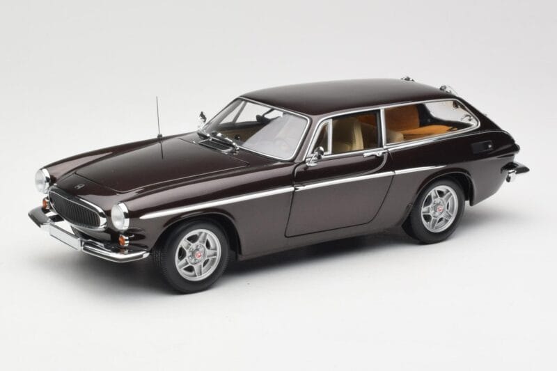 Volvo P1800 ES Barna Metallic Minichamps 1:18 100171615 Fém