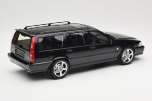 Volvo V70 R P80 Fekete DNA 1:18 DNA000232 Fém – 2. kép a 6-ből