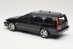 Volvo V70 R P80 Fekete DNA 1:18 DNA000232 Fém – 5. kép a 6-ből