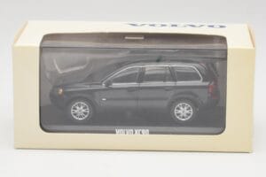 Volvo XC90 Fekete Zafír Minichamps 1:43 38704 Fém – 4. kép a 4-ből