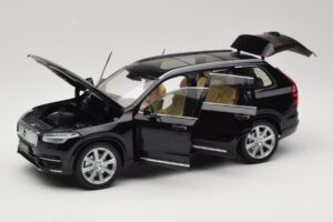 Volvo XC90 Onyx Black Paudi Model 1:18 9430842 Fém – 2. kép a 8-ből