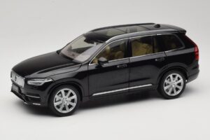 Volvo XC90 Onyx Black Paudi Model 1:18 9430842 Fém