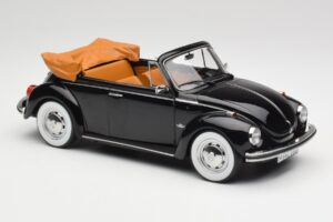 Volkswagen Beetle 1303 Kabrió Fekete Norev 1:18 188533 Fém – 4. kép a 6-ből