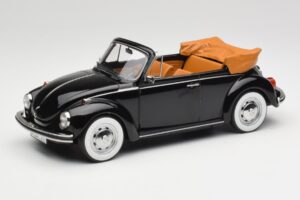 Volkswagen Beetle 1303 Kabrió Fekete Norev 1:18 188533 Fém