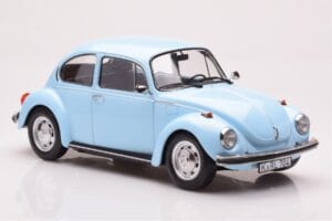 Volkswagen Beetle 1303 Világoskék Norev 1:18 188532 Fém – 4. kép a 6-ből
