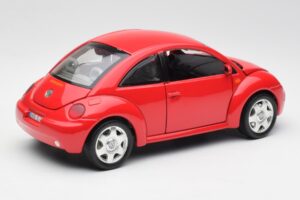 Volkswagen New Beetle Piros Bburago 1:18 8185108 Fém – 3. kép a 8-ből